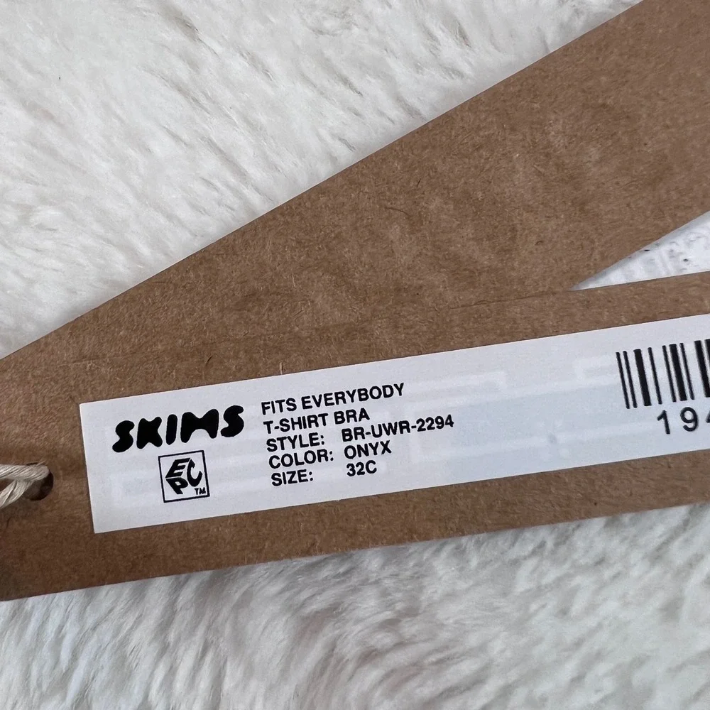 SKIMS Fits Everybody T-Shirt Bra‎ Onyx Black Underwire 32C BR-UWR-2294 NEW - Picture 6 of 11